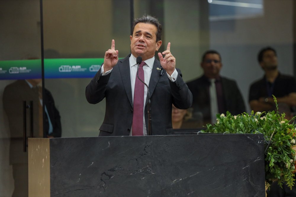 Henrique Pires propõe criação de normas de segurança em piscinas de uso coletivo