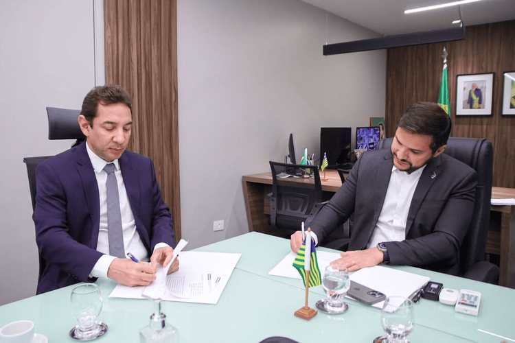 Seduc e Codevasf firmam parceria para doação de colmeias ao Programa Piauí Doce Mel