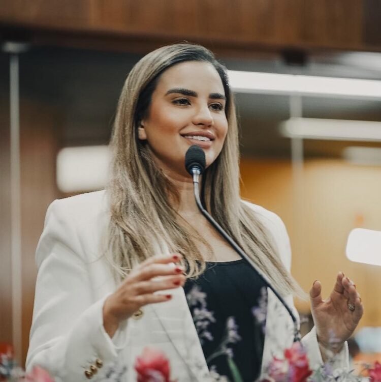 Bárbara do Firmino discute futuro da Alepi em caso de mudanças políticas