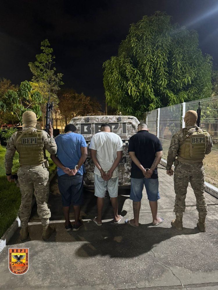SSP-PI prende quatro suspeitos de homicídio e apreende arma de fogo em Teresina