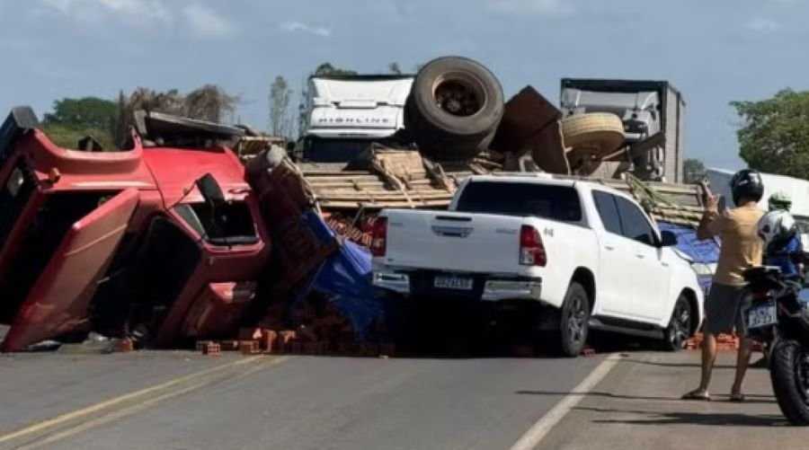“O susto foi grande”, diz Rodrigo Amorim após acidente com 3 veículos em Campo Maior