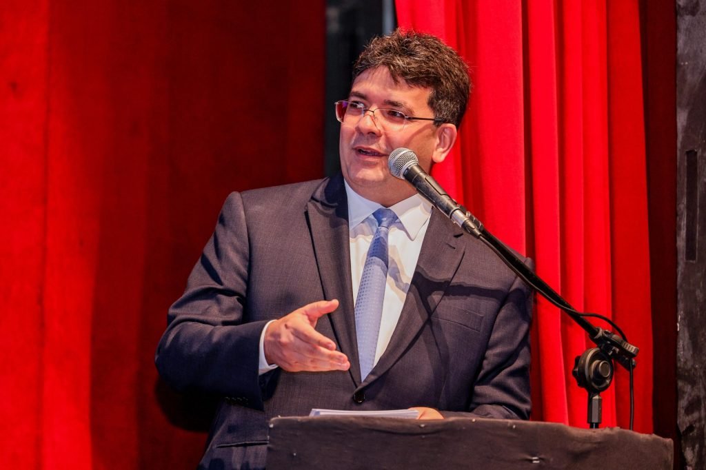 É preciso estar um passo à frente, diz governador sobre crime organizado no PI