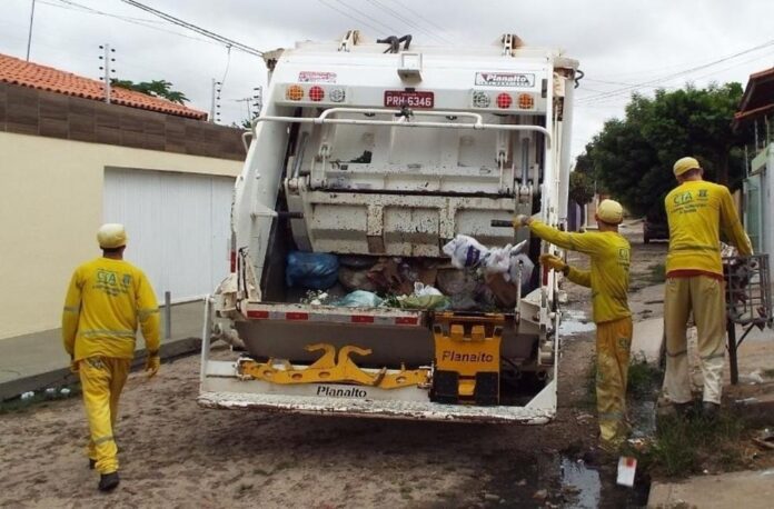 carro-lixo
