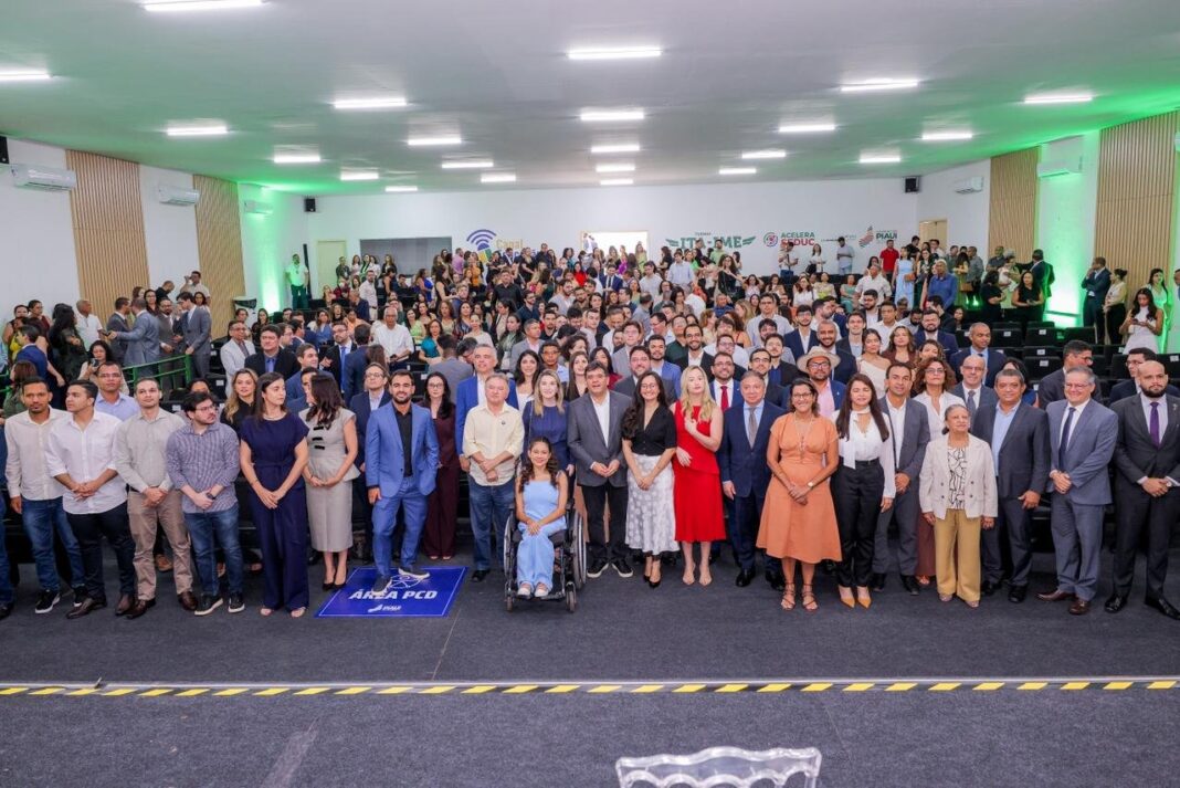 Posse de 80 novos servidores reforça quadro técnico da Sefaz-PI