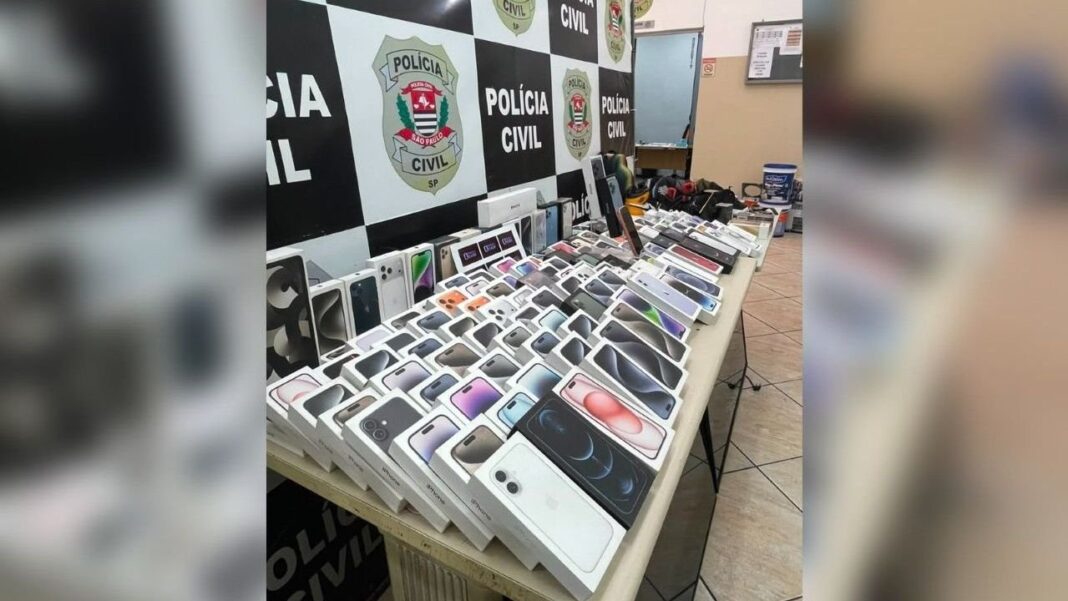 Casal é preso acusado de criar falsa loja de celulares para aplicar golpes pela internet Casal é preso acusado de criar falsa loja de celulares para aplicar golpes pela internet