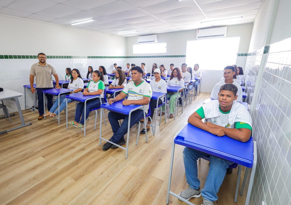 Piauí alcança nota histórica no Ideb e fica em 2º lugar nacional no ensino médio da rede estadual Piauí alcança nota histórica no Ideb e fica em 2º lugar nacional no ensino médio da rede estadual