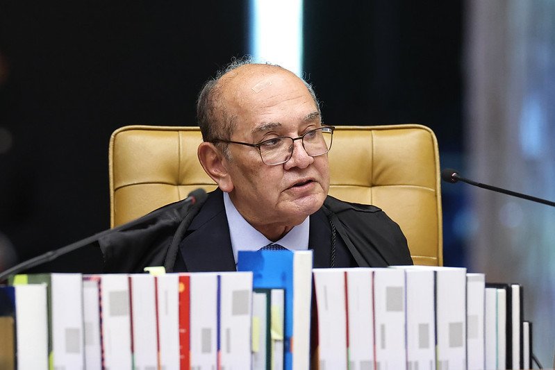 Gilmar Mendes acusa André Mendonça de atuação política no caso Banco Master Gilmar Mendes acusa André Mendonça de atuação política no caso Banco Master