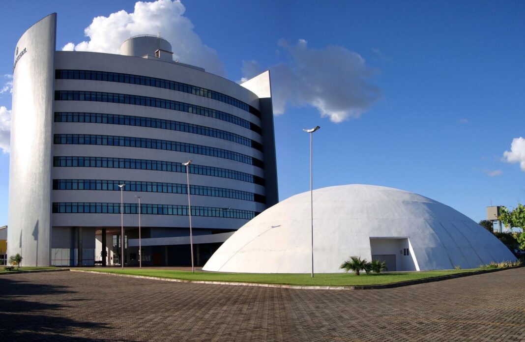 Justiça Federal condena sete pessoas por fraude em benefícios do INSS que causou prejuízo superior a R$ 1 milhão no Piauí Justiça Federal condena sete pessoas por fraude em benefícios do INSS que causou prejuízo superior a R$ 1 milhão no Piauí