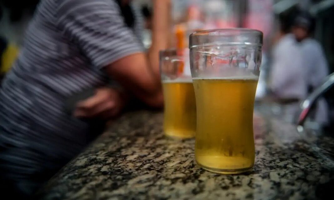 Lei Seca proíbe venda de bebidas alcoólicas no Piauí das 4h às 17h neste domingo Lei Seca proíbe venda de bebidas alcoólicas no Piauí das 4h às 17h neste domingo