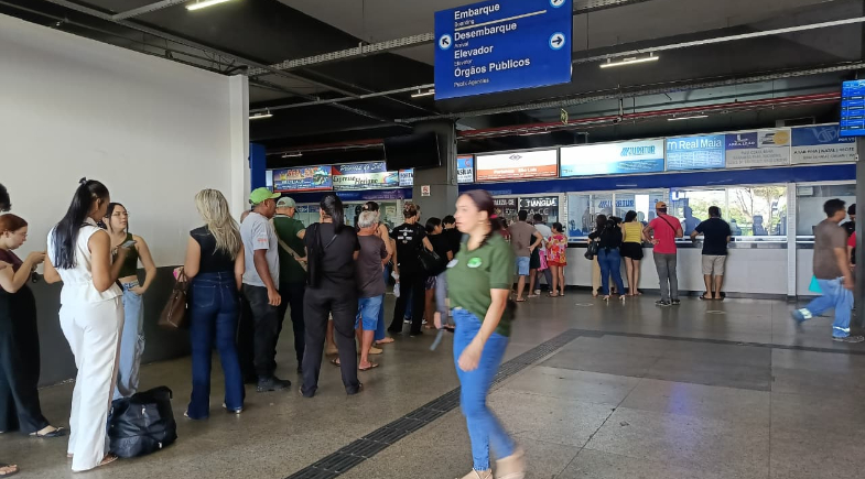 Eleitores já podem solicitar passagens gratuitas para votar no 2º turno no Piauí Eleitores já podem solicitar passagens gratuitas para votar no 2º turno no Piauí