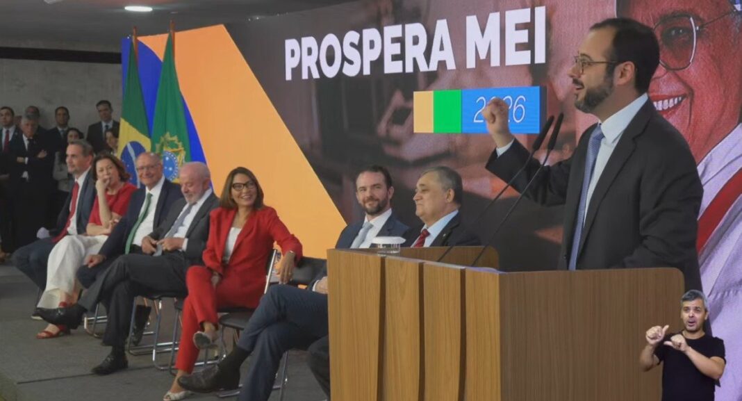 Lula anuncia medidas para aliviar dívidas de MEIs e pequenos empreendedores Lula anuncia medidas para aliviar dívidas de MEIs e pequenos empreendedores