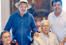 Rafael Fonteles acompanha Lula em visita ao ex-presidente José Sarney após agenda de campanha