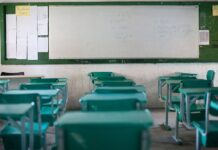 Professores de Teresina terão feriadão de quatro dias após mudança no Dia do Professor