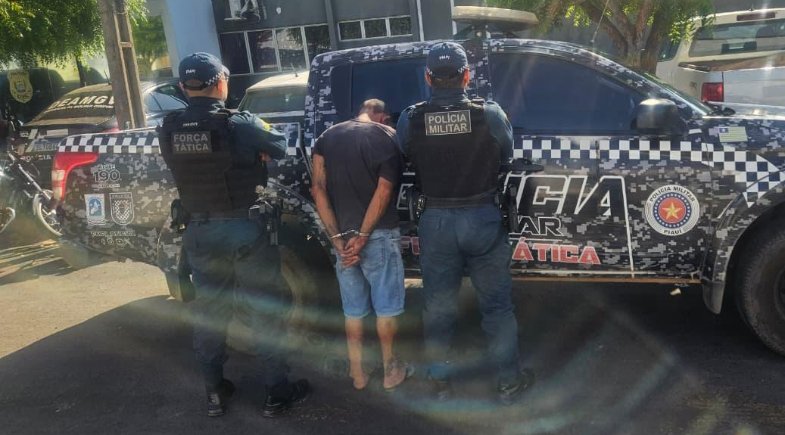 Tornozeleira eletrônica deixada em igreja ajuda a polícia a prender suspeito de furto em Piripiri Tornozeleira eletrônica deixada em igreja ajuda a polícia a prender suspeito de furto em Piripiri